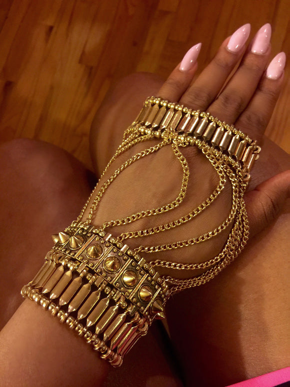 Hand Chain Cuff Gold Spike